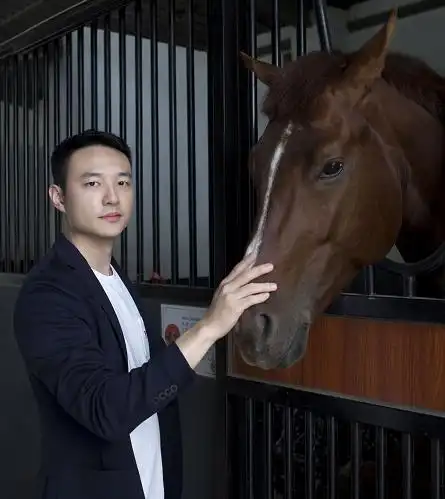 紫荆正风华霍启文薪火相传建南沙希望香港青年融入内地