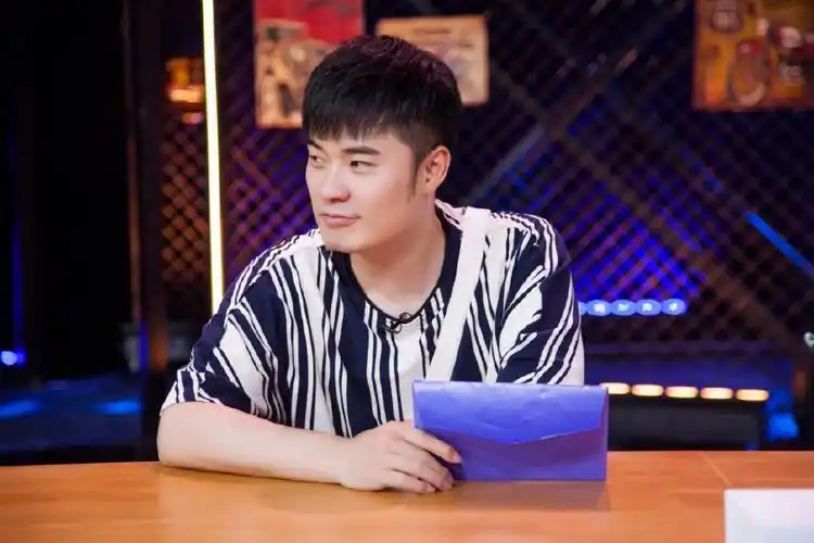 让"吨级校草"陈赫来告诉你,如何把肥宅的身材穿出型男的范儿!