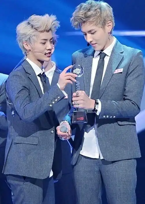 鹿晗吴亦凡合体发新歌黄子韬应援!不是愚人节是真的!回顾那些年