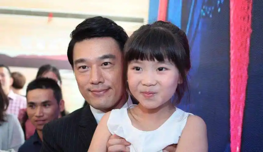 王耀庆:与妻子从校服到婚纱,携手20年0绯闻,慢生活也幸福_郭晏青_妹妹