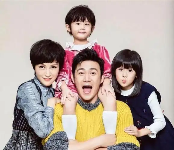 回顾陆毅我愧对孤独母亲余生为5个我爱的女人而活