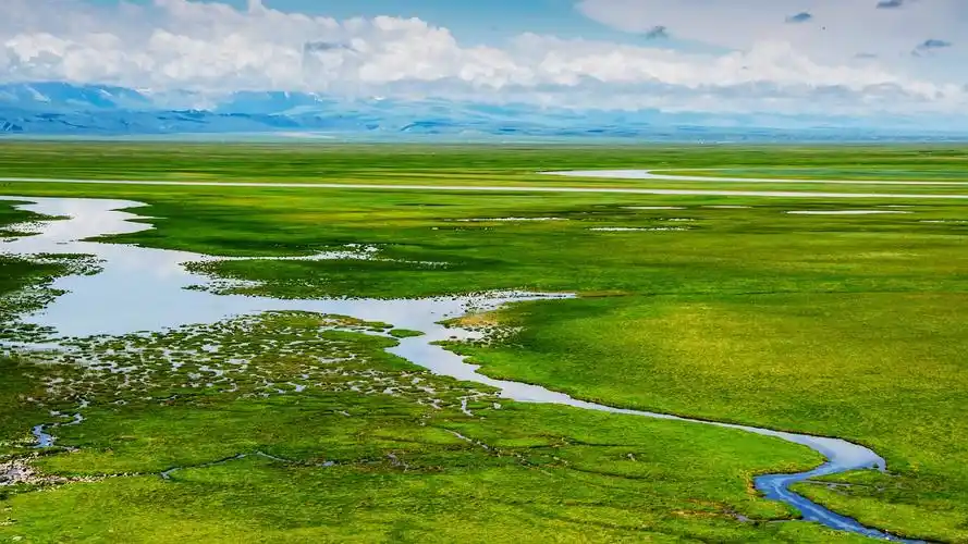 巴音布鲁克草原风景绝美自然风光高清壁纸