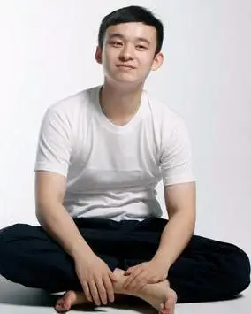 董子健 简历 - 名人简历