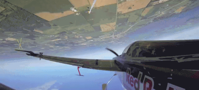 飞机真的可以倒着飞吗