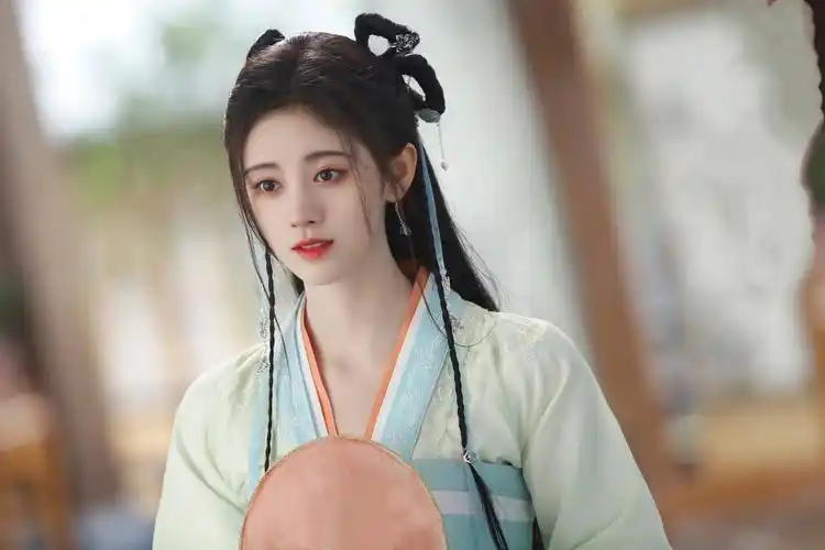 《如意芳霏》鞠婧祎再度出演甜宠古装剧,同样的配方,升级的甜蜜__凤凰