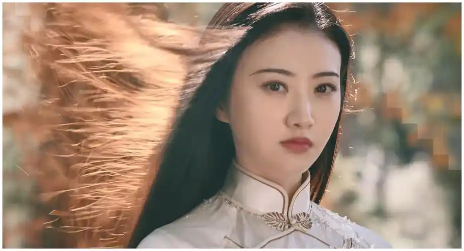 景甜新剧司藤火了一切皆是裙下之臣以美服人