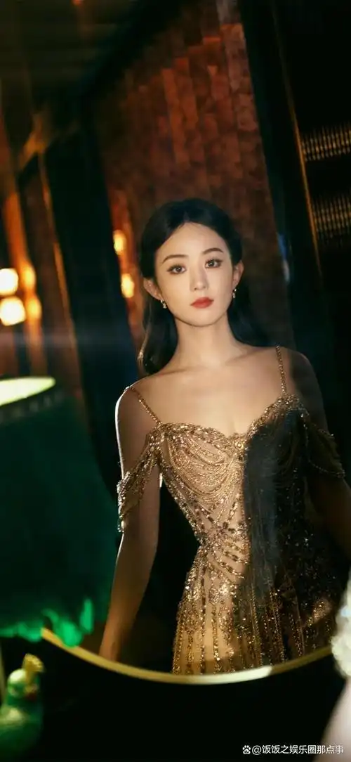 赵丽颖,1987 年 10 月 16 日出生于河北省廊坊市,中国内地影视女演员.