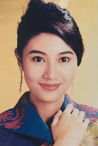 李嘉欣早期10幅绝美的杂志挂历照片美到人们赞她都是词穷