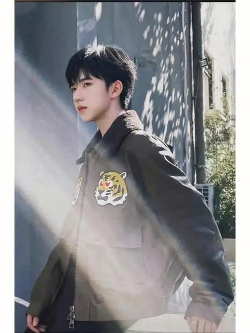 时代少年团贺峻霖十九岁生日快乐