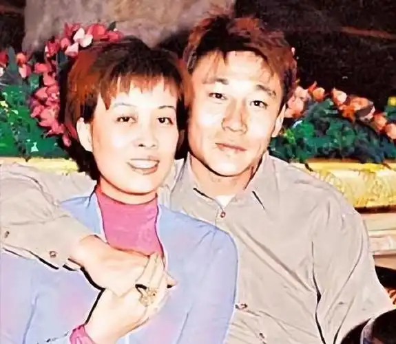 对孩子不负责任,王纳文没有计较,可是自己被欺骗,她却不能忍.