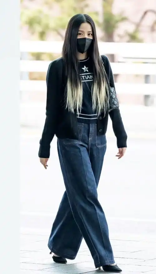 jisoo 的街拍照,绝对惊艳到你