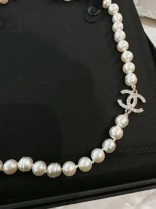 时尚##chanel#chanel 24a 珍珠项链 配满钻logo 比100周年更灵动#好