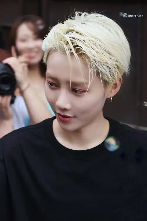 刘雨昕正能量偶像