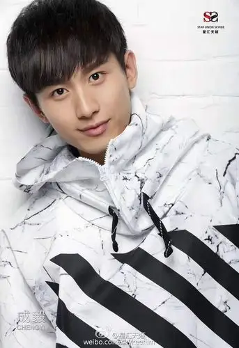 好可爱啊,没见过的成毅