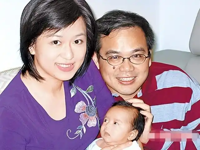 富含学识的他,性格温文尔雅,同样收获了许多人的喜爱.