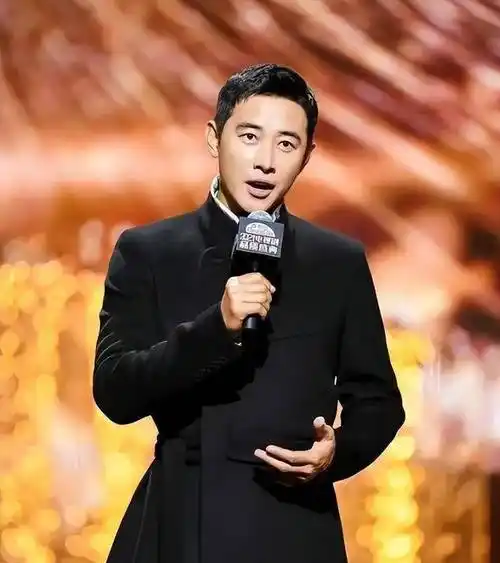 事实证明,42岁的罗晋,已在成为"非著名"演员的路上越走越远!