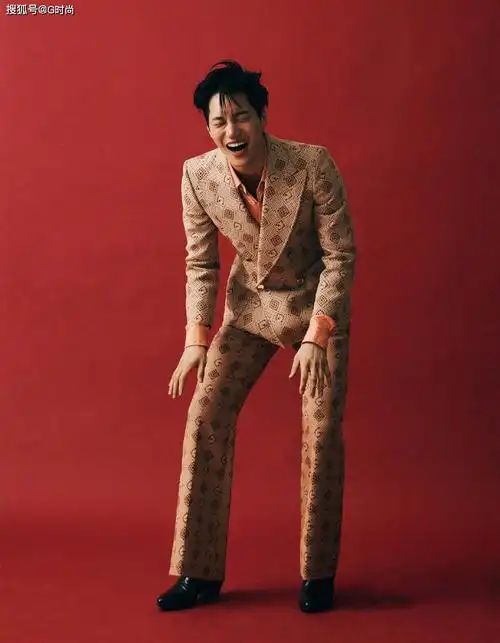 金钟仁《elle》韩版四月刊完整大片 优雅又很帅气