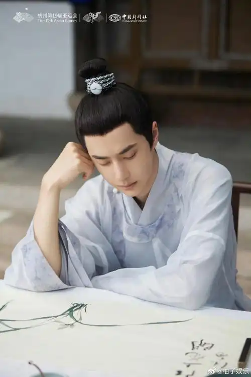 篇剧照#王一博亚运会宋韵篇剧照,这么帅你不要命啦,想看耶啵演古装了