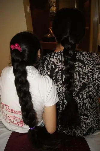 合肥母女俩同剪粗长发发蜡8283