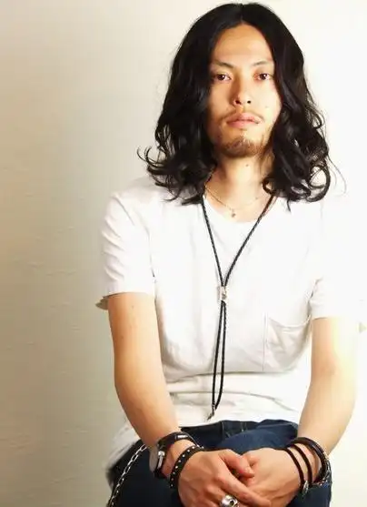 20款亚洲男士长发发型!