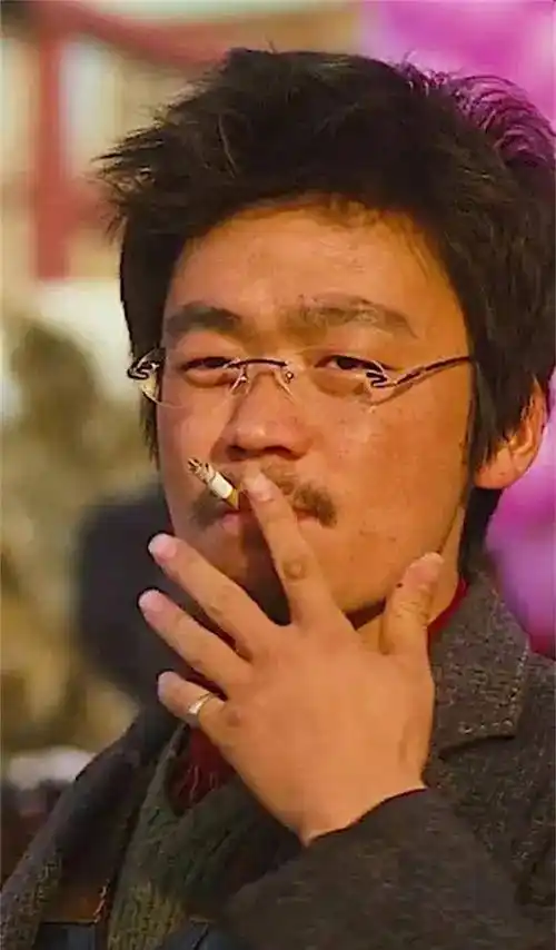 蒋雯丽下跪,周星驰转身,王宝强抽烟,细扒这些演员表演,真牛_电影_演技