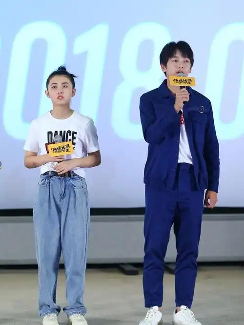 张子枫赵今麦同为00后童星未来有无限可能