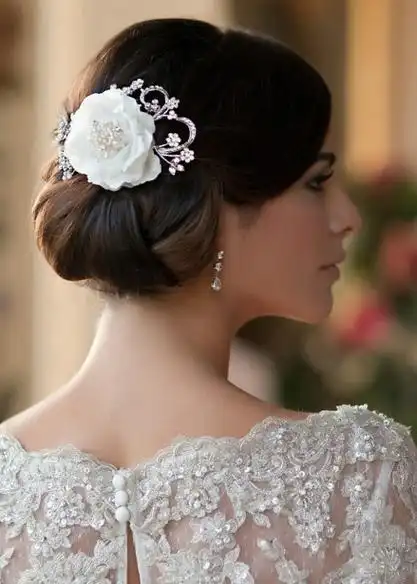 长发挽起唯美新娘浪漫优雅发型