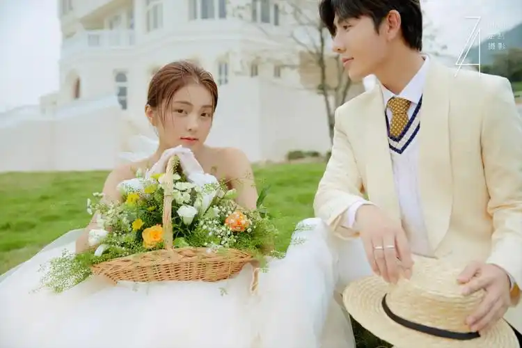 逃离闹市的静谧庄园小清新森系婚纱照