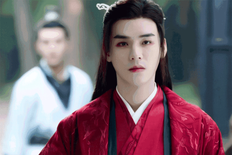 粉丝22万高价购得龚俊戏服但专家说霸气红色温客行不配