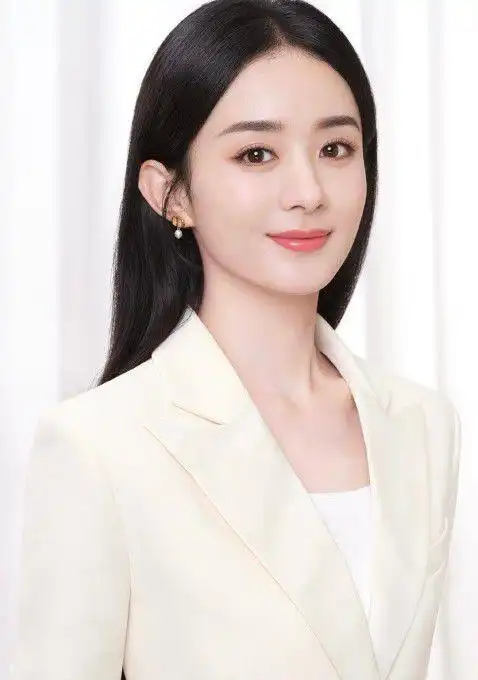 赵丽颖离婚后首次公开写真照幸福不幸福脸上的表情肉眼可见