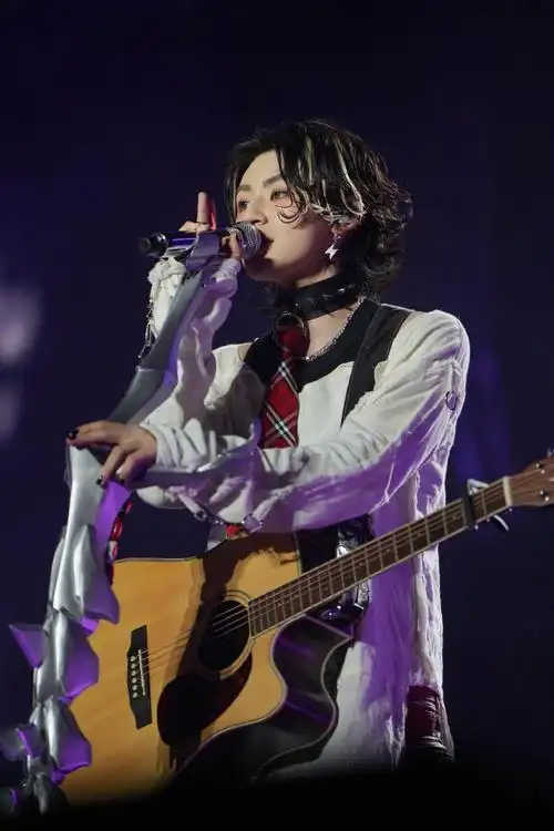 汕头superlive音乐嘉年华##小鬼王琳凯音乐节