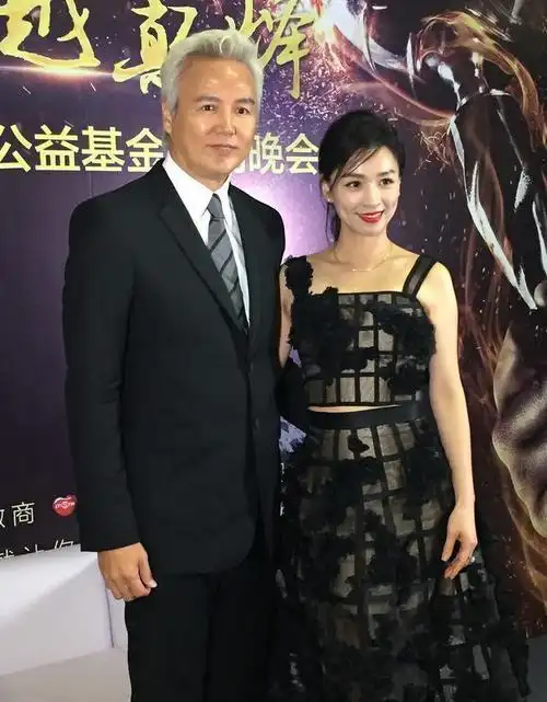 张庭夫妇传销案已撤销!名下96套房产解封,林瑞阳发视频笑出声