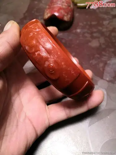 远古良渚时期老红玉手镯满身工艺稀少独特油润爆满
