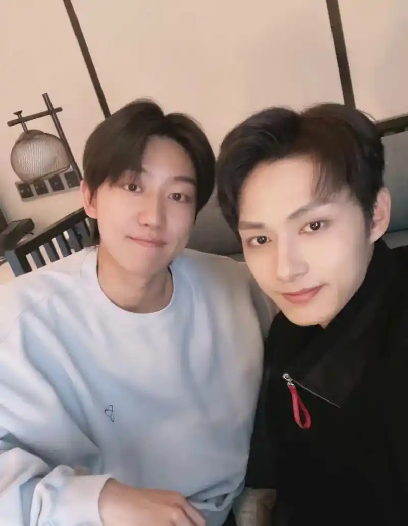 中华小姐妹9399#seventeen #徐明浩 #文俊辉  - 抖音