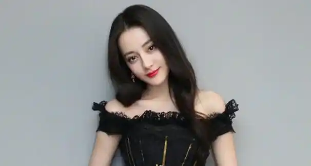 迪丽热巴的全名是什么
