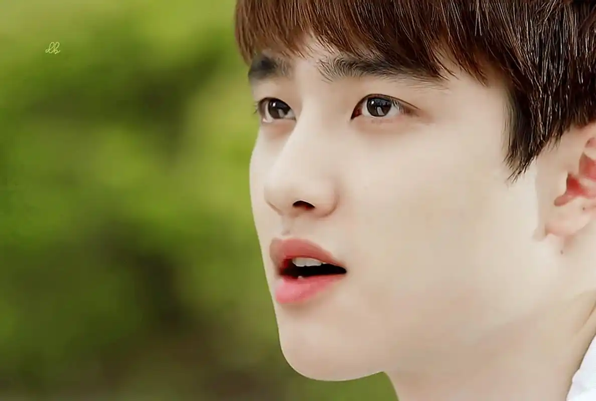 在韩剧《没关系,系是爱情啊》里的都暻秀,白白嫩嫩可可爱爱的!