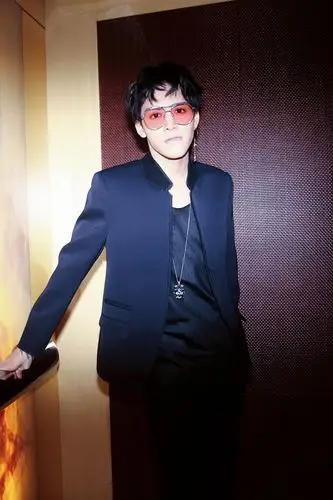 曾舜晞雅痞亮相《失控》发布会