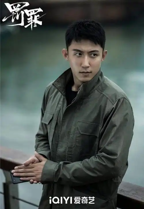 黄景瑜作品推荐!《他从火光中走来》消防员,《王牌部队》帅军人