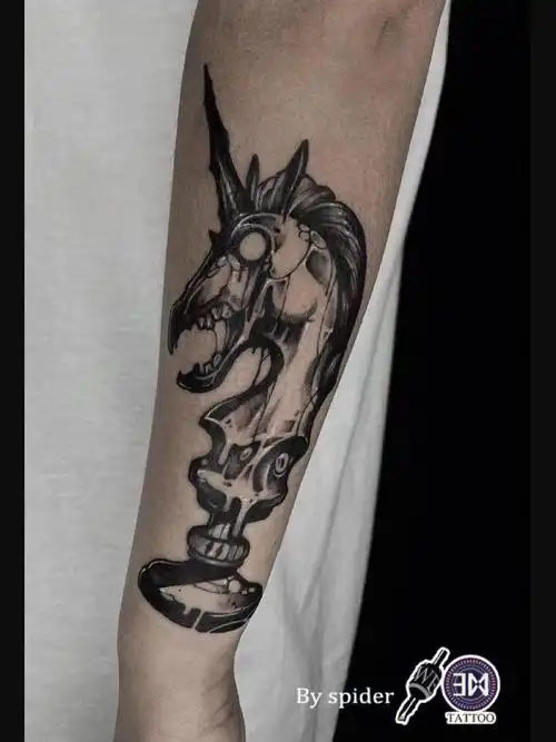 77国际象棋马tattoo成都纹身