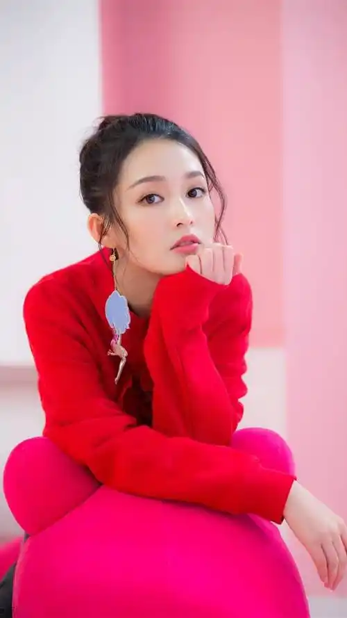 李沁可爱时尚写真