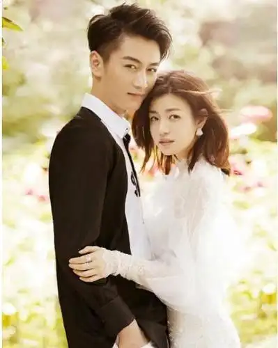 大家对陈晓印象最深刻的,是不是还停留在,他和另外一位当红女星赵丽颖