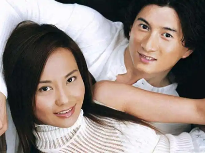 回顾刘诗诗嫁大17岁吴奇隆婚后八年有幸福也有泪水