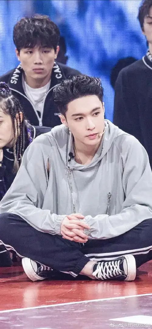 张艺兴的百变发型,帅哥果然都能hold住