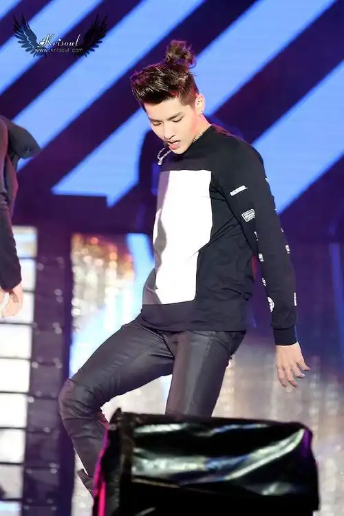 krisoul_吴亦凡灵魂站的照片 - 微相册