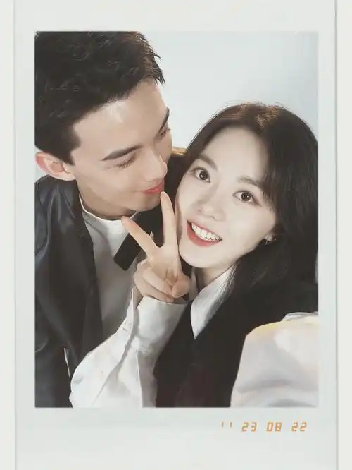 吴磊赵今麦在暴风雪时分七夕"甜蜜合照","发糖"互动