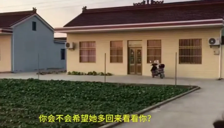 杨超越农村的老家,普普通通的农村女孩