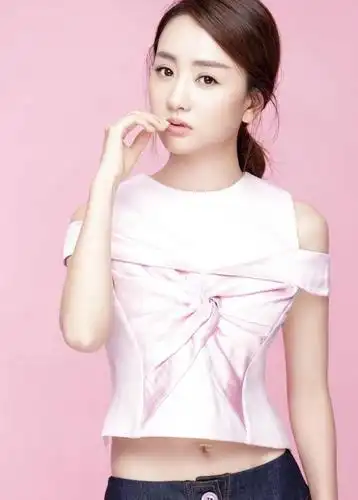 佛系女明星杨蓉清新壁纸