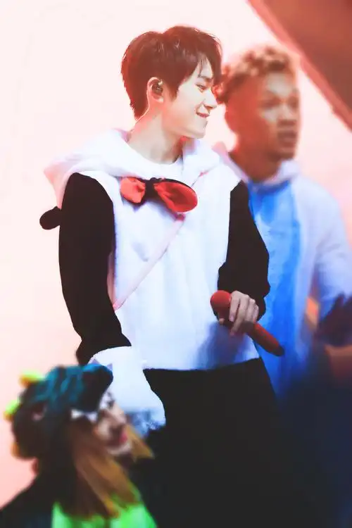 170813#tfboys四周年alivefour演唱会# 第二场 睡衣趴