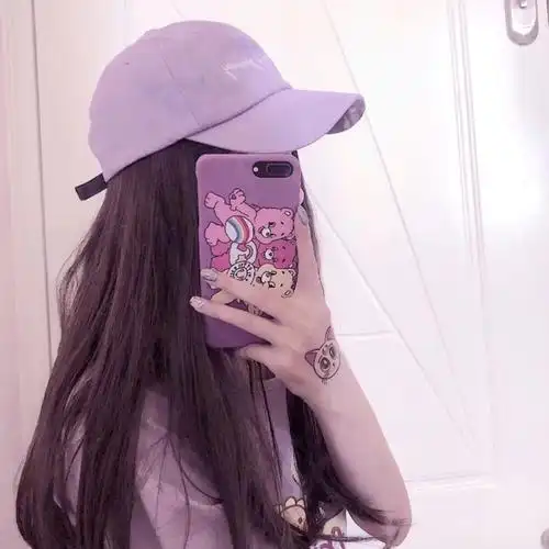 李挽忱女生头像手机挡脸