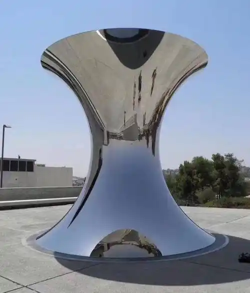 海南304不锈钢异形双曲面包板各种弧形扭弯造型定制